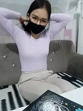 I AM NOT A SLUT online show from February 20, 2025, 9:00 am