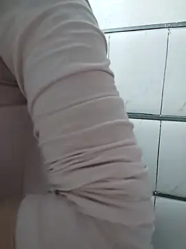 I AM NOT A SLUT online show from March 13, 2025, 3:44 am