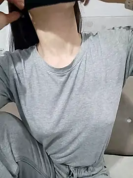 I AM NOT A SLUT online show from November 11, 2025, 2:44 am