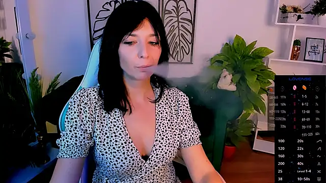 Snapshot of _Kelly__ chatting on September 13, 2025, 10:48 am Kelly online show from September 13, 2025, 10:48 am