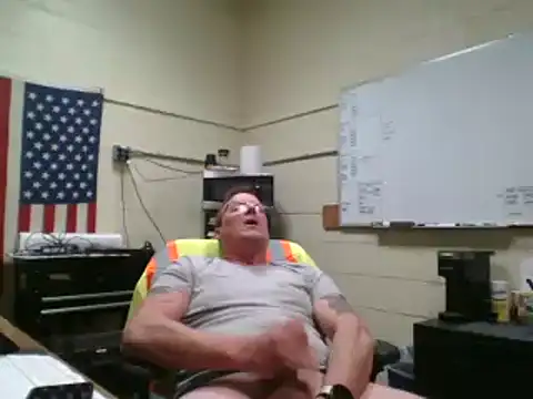 Cockrub1 online show from December 10, 2024, 5:22 pm