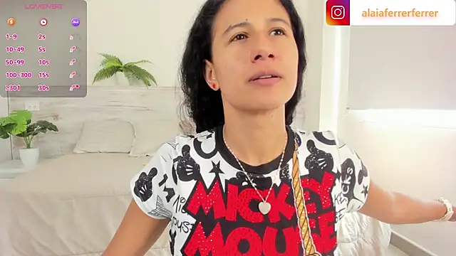 Alaia Ferrer  online show from February 14, 2025, 8:26 pm