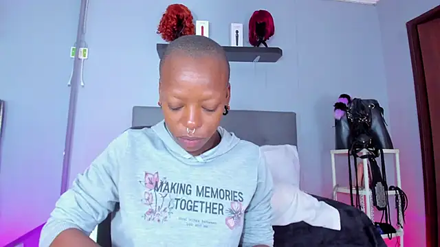 Coco Kiss online show from October 11, 2025, 6:50 pm