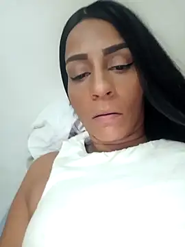 casal7722 online show from December 18, 2024, 7:08 pm