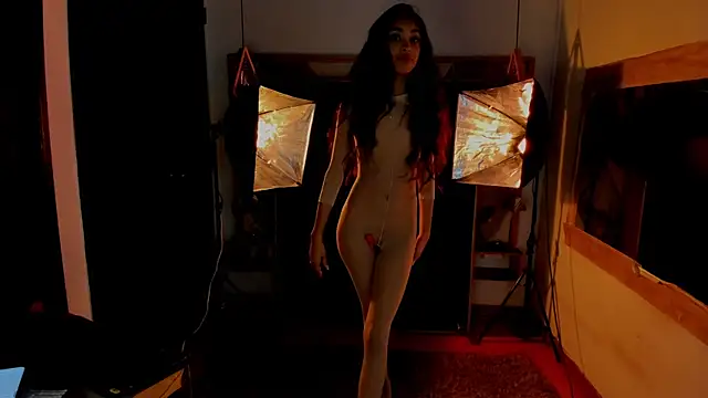 Snapshot of EmmaDuque chatting on December 14, 2025, 3:23 am EmmaDuque online show from December 14, 2025, 3:23 am