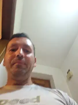 florin421 online show from April 28, 2026, 9:25 am