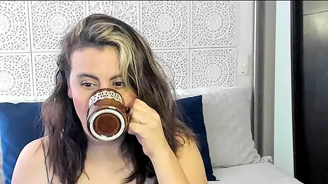 V monse online show from January 27, 2025, 7:03 pm