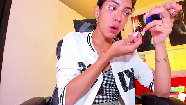 Alahia Rodriguez online show from March 6, 2025, 7:32 pm