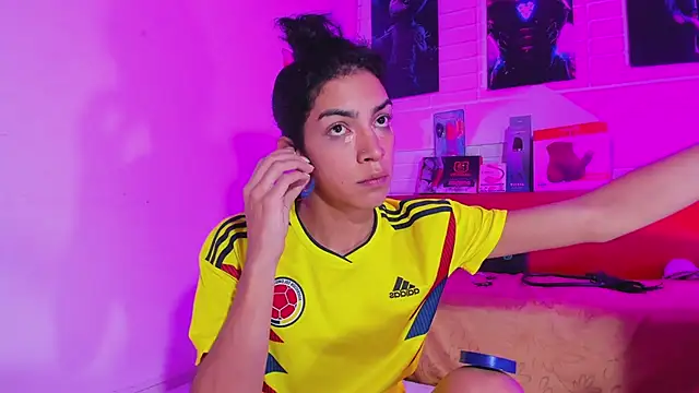 Alahia Rodriguez online show from March 20, 2025, 12:43 pm