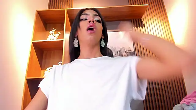 Alahia Rodriguez online show from January 8, 2026, 1:13 pm