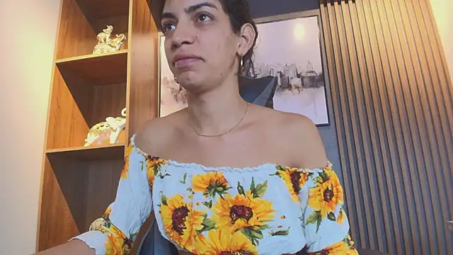 Alahia Rodriguez online show from March 12, 2026, 1:39 pm