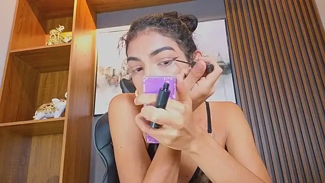 Snapshot of Alahia_Rodriguez chatting on May 9, 2026, 7:30 pm Alahia Rodriguez online show from May 9, 2026, 7:30 pm