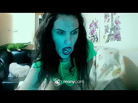 Snapshot of beautymary chatting on December 5, 2025, 6:44 am beautymary online show from December 5, 2025, 6:44 am