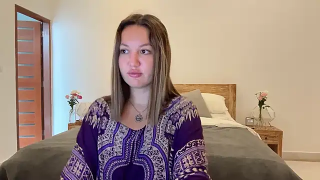 Nelly Fischer online show from September 26, 2025, 1:09 am