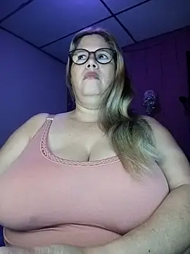 EllisW8 online show from September 14, 2025, 12:26 pm