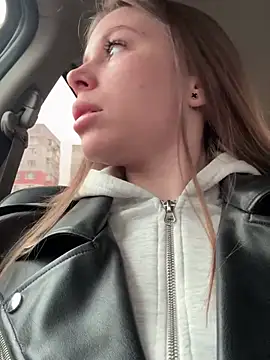 MilissaSee online show from March 11, 2025, 9:24 am