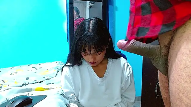 2ScarletandRyan8 online show from January 23, 2025, 3:43 pm