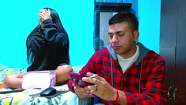 2ScarletandRyan8 online show from January 24, 2025, 11:04 am