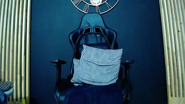 Maxxxpowerful online show from March 4, 2025, 3:11 am