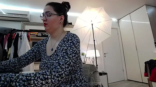 Snapshot of ILoveToFeelU chatting on March 9, 2025, 10:08 pm ILoveToFeelU online show from March 9, 2025, 10:08 pm