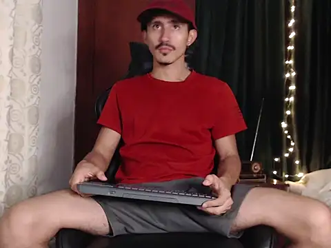 Snapshot of HomeAloneK chatting on September 22, 2025, 7:16 pm HomeAloneK online show from September 22, 2025, 7:16 pm