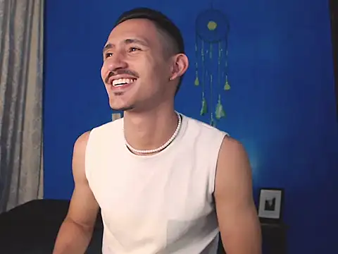 Snapshot of HomeAloneK chatting on November 5, 2025, 7:36 pm HomeAloneK online show from November 5, 2025, 7:36 pm