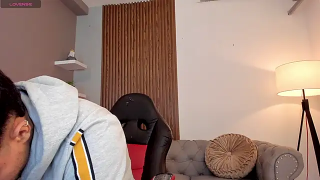 liam collins21 online show from March 9, 2025, 11:47 am