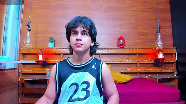 alex 477 online show from February 6, 2025, 11:32 am