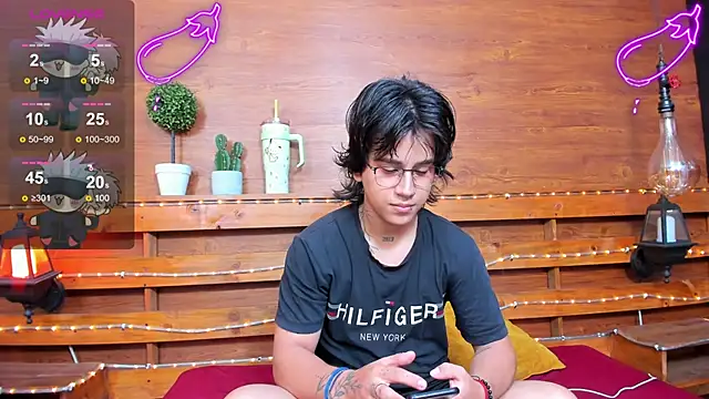 alex 477 online show from March 6, 2025, 11:36 am