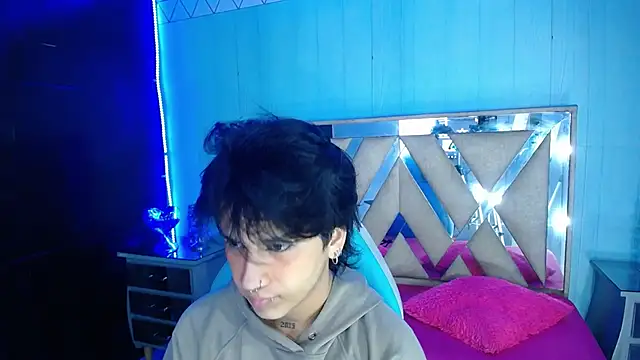 alex 477 online show from November 24, 2025, 11:32 am