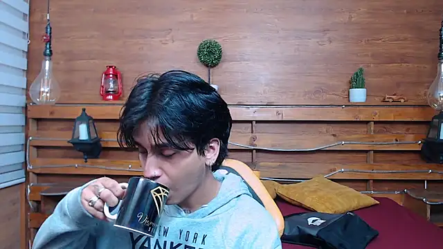 alex 477 online show from January 8, 2026, 11:34 am