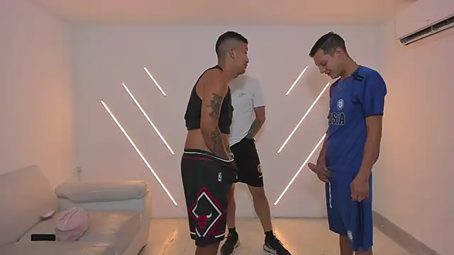 Snapshot of brutal_sex_room2 chatting on October 10, 2025, 12:37 pm brutal sex room2 online show from October 10, 2025, 12:37 pm