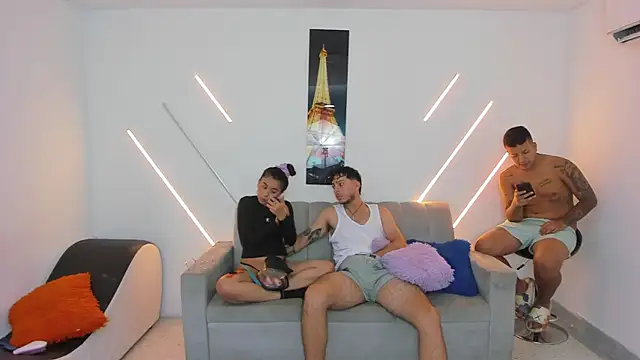 Snapshot of brutal_sex_room2 chatting on November 30, 2025, 2:54 pm brutal sex room2 online show from November 30, 2025, 2:54 pm