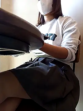 Michiko1 online show from November 26, 2025, 7:20 am