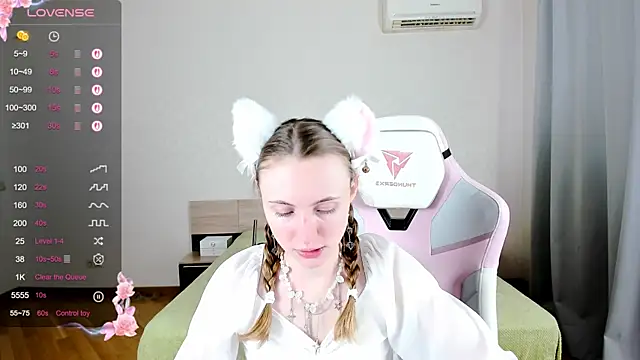 Cowell Adelina online show from September 15, 2025, 9:42 am