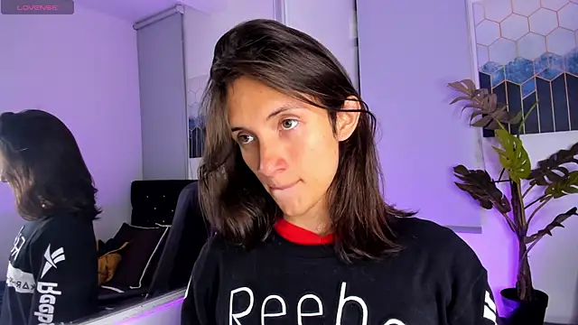 Feniix   online show from January 30, 2025, 3:33 am