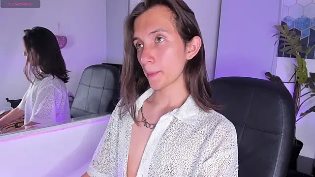 Feniix   online show from February 9, 2025, 3:22 am