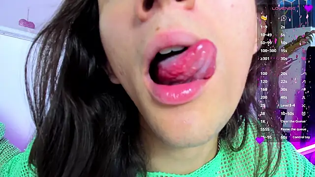 Feniix   online show from March 12, 2025, 6:40 am