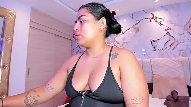 kiana cream online show from November 23, 2025, 11:54 am