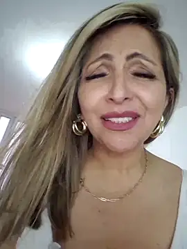  Abril-Office1 online show from February 14, 2025, 3:36 pm