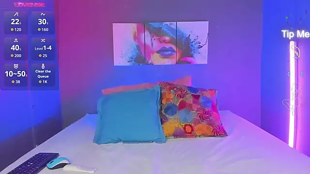 IsabellaSpencer online show from October 15, 2025, 5:13 pm