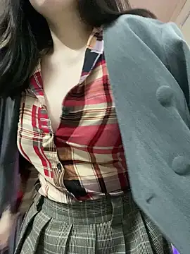 Ruby bear online show from December 9, 2024, 2:06 pm