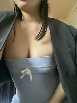 Ruby bear online show from December 21, 2024, 5:03 am