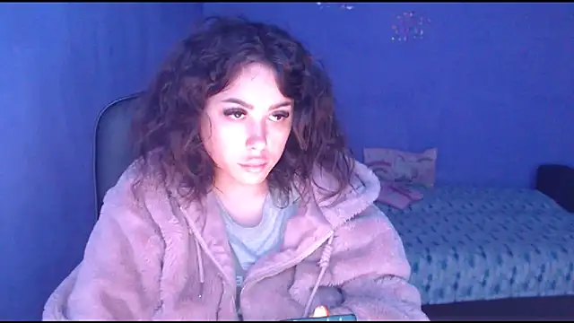 LovelyJulliette online show from February 12, 2025, 10:35 am