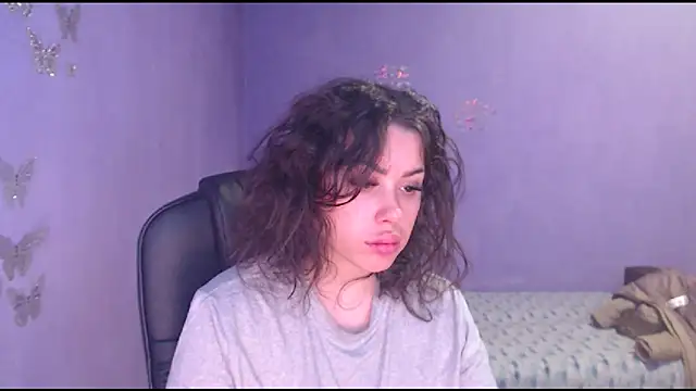 LovelyJulliette online show from February 13, 2025, 2:42 pm