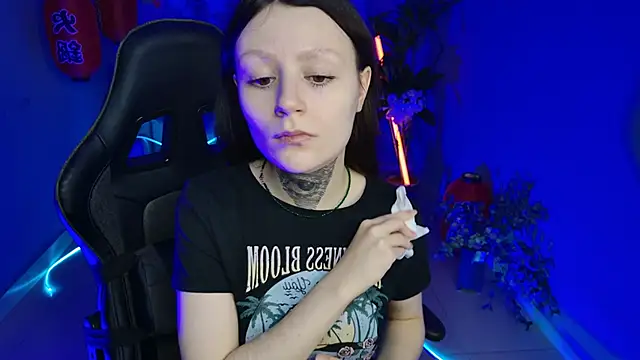 VeliraBraitberg online show from January 9, 2025, 5:13 am