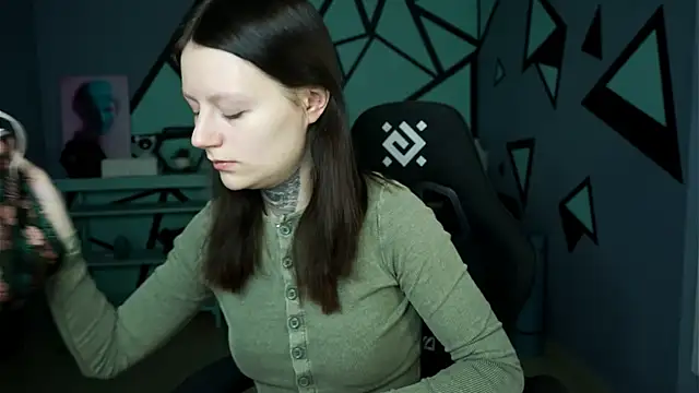 VeliraBraitberg online show from January 10, 2025, 5:05 am