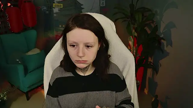 VeliraBraitberg online show from February 26, 2026, 1:10 pm