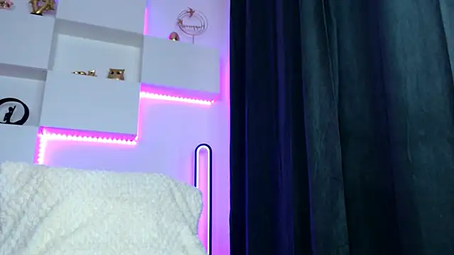 arianatattoos online show from March 31, 2026, 6:58 am