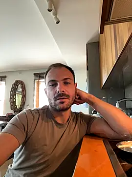 Adventurehotman online show from September 29, 2025, 7:35 am